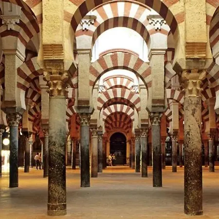 Lejlighed Sunny In The Historic Centre- Private Parking