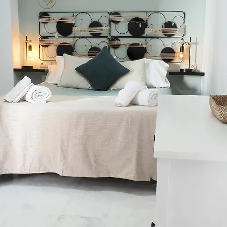 Sunny In The Historic Centre- Private Parking Apartment Cordoba