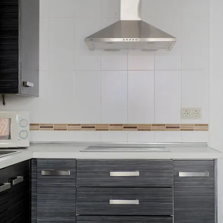 Sunny In The Historic Centre- Private Parking Apartamento