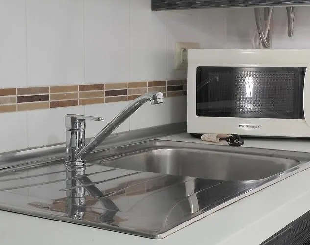 Sunny In The Historic Centre- Private Parking *